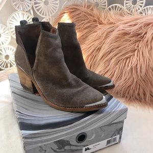 Jeffrey Campbell Cromwell booties